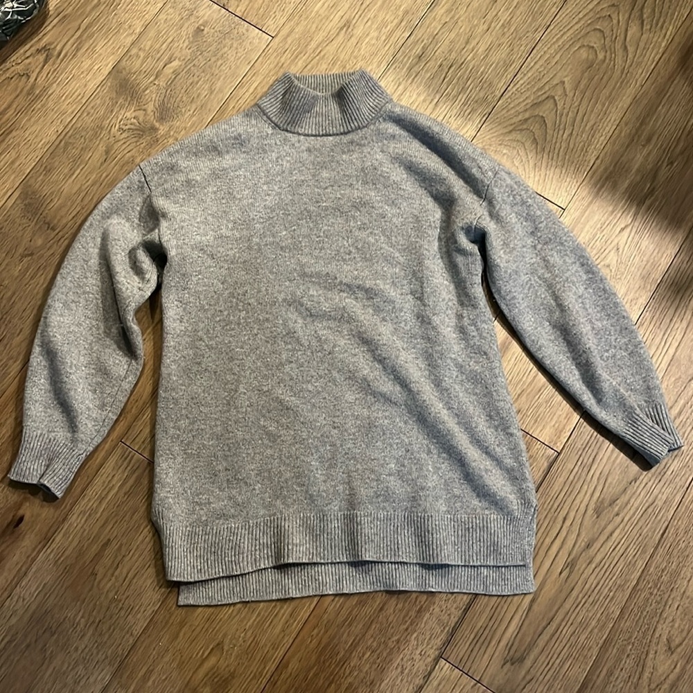 HALOGEN | wool/cashmere gray sweater, size medium petite